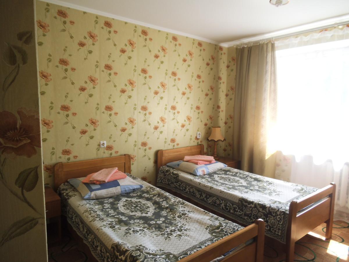 Circus Hotel Гомел Екстериор снимка