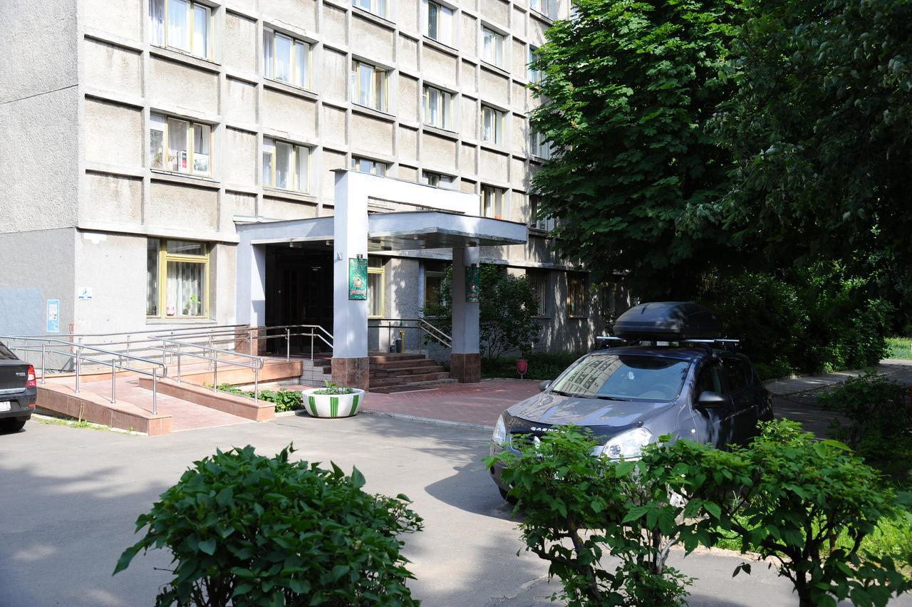 Circus Hotel Гомел Екстериор снимка